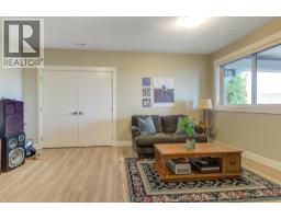 738 Highpointe Drive, Kelowna, British Columbia  V1V 2Y1 - Photo 51 - 10365685