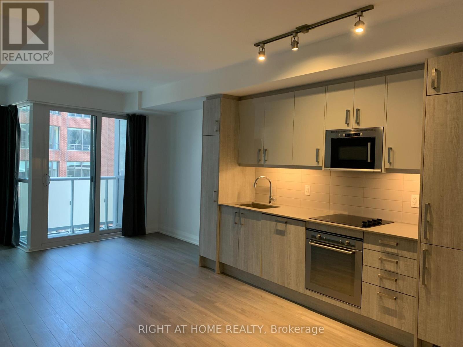 1010 - 77 MUTUAL STREET, Toronto, Ontario