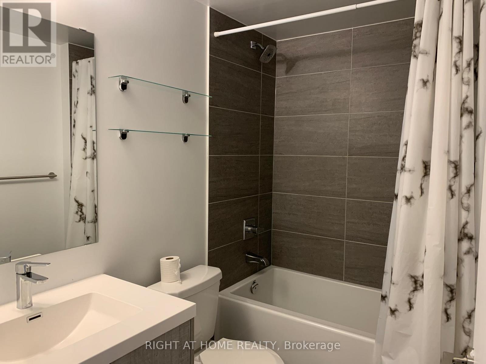 1010 - 77 Mutual Street, Toronto, Ontario  M5B 0B9 - Photo 10 - C13464052