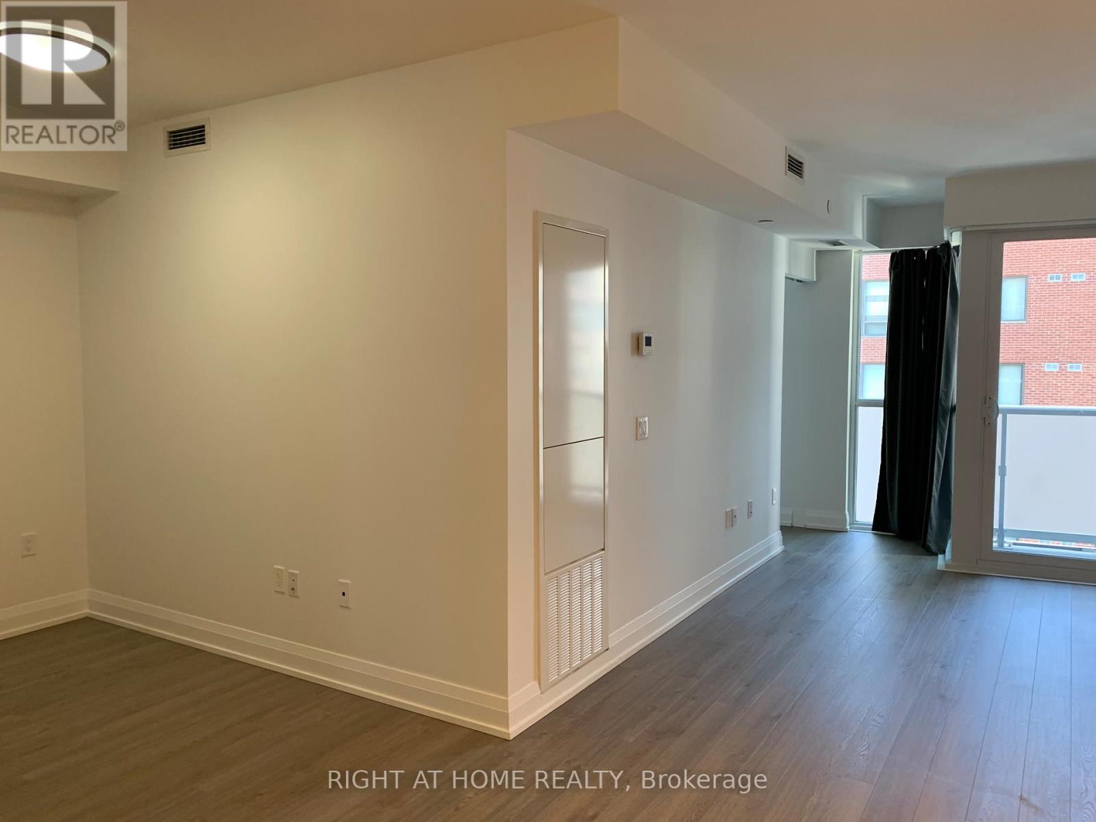 1010 - 77 Mutual Street, Toronto, Ontario  M5B 0B9 - Photo 2 - C13464052