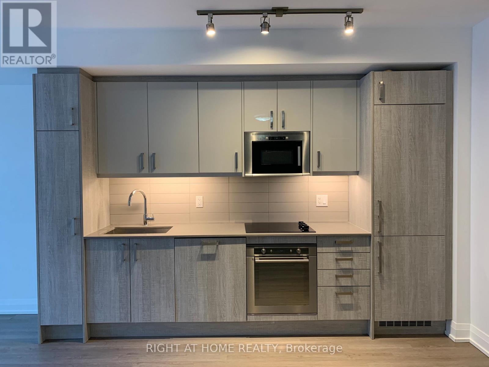 1010 - 77 Mutual Street, Toronto, Ontario  M5B 0B9 - Photo 4 - C13464052