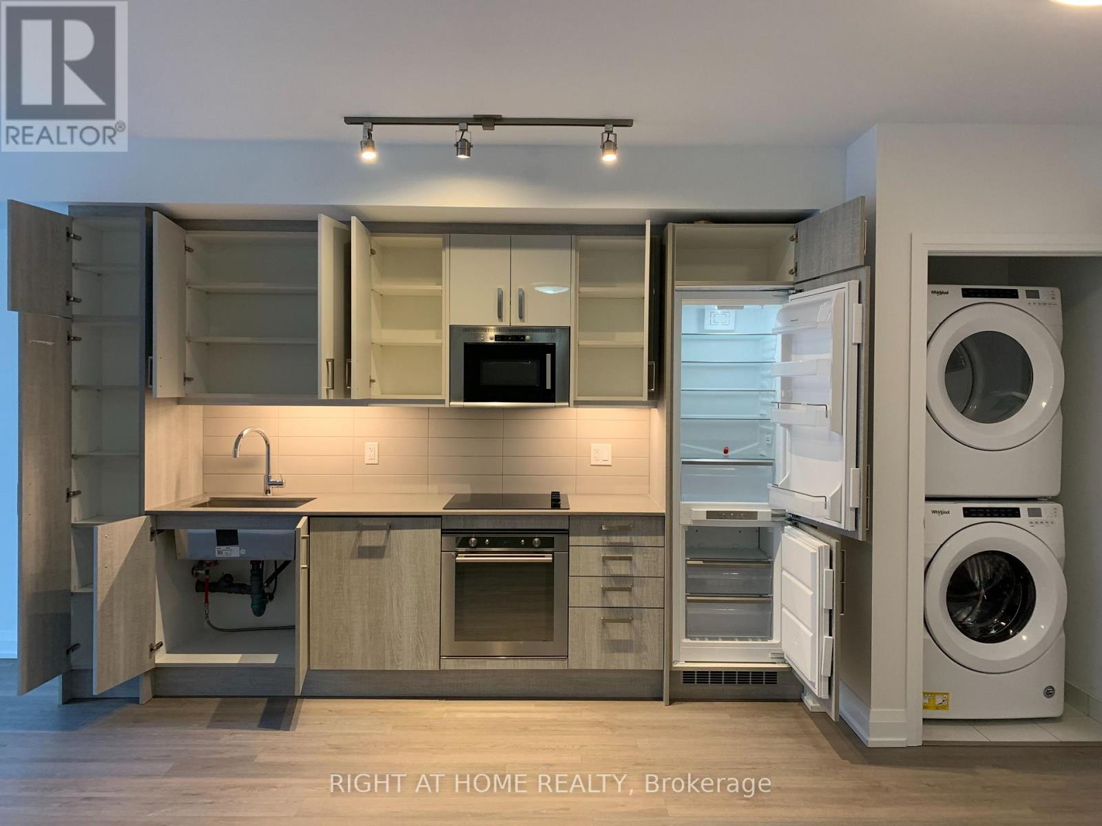 1010 - 77 Mutual Street, Toronto, Ontario  M5B 0B9 - Photo 5 - C13464052