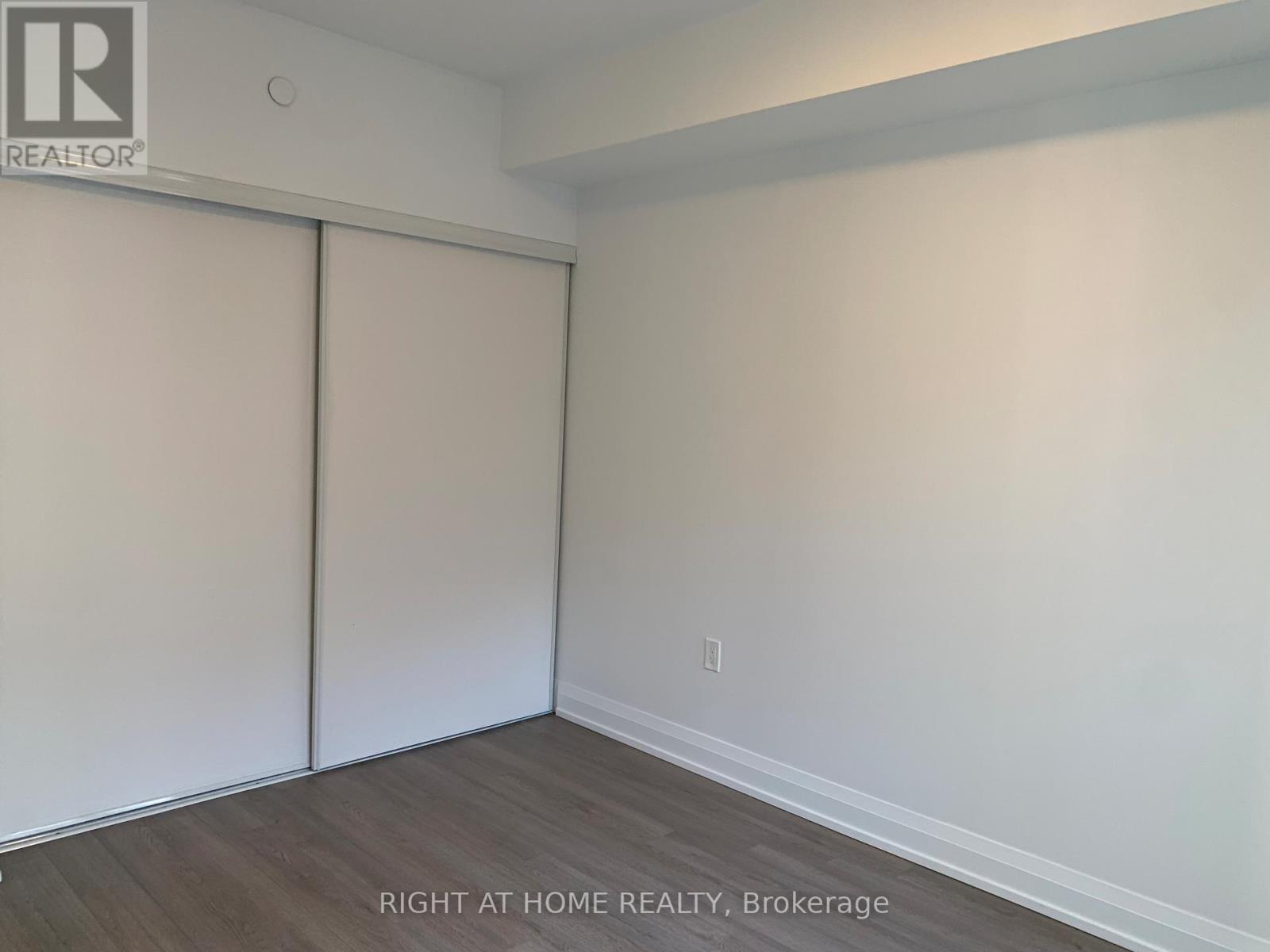 1010 - 77 Mutual Street, Toronto, Ontario  M5B 0B9 - Photo 8 - C13464052