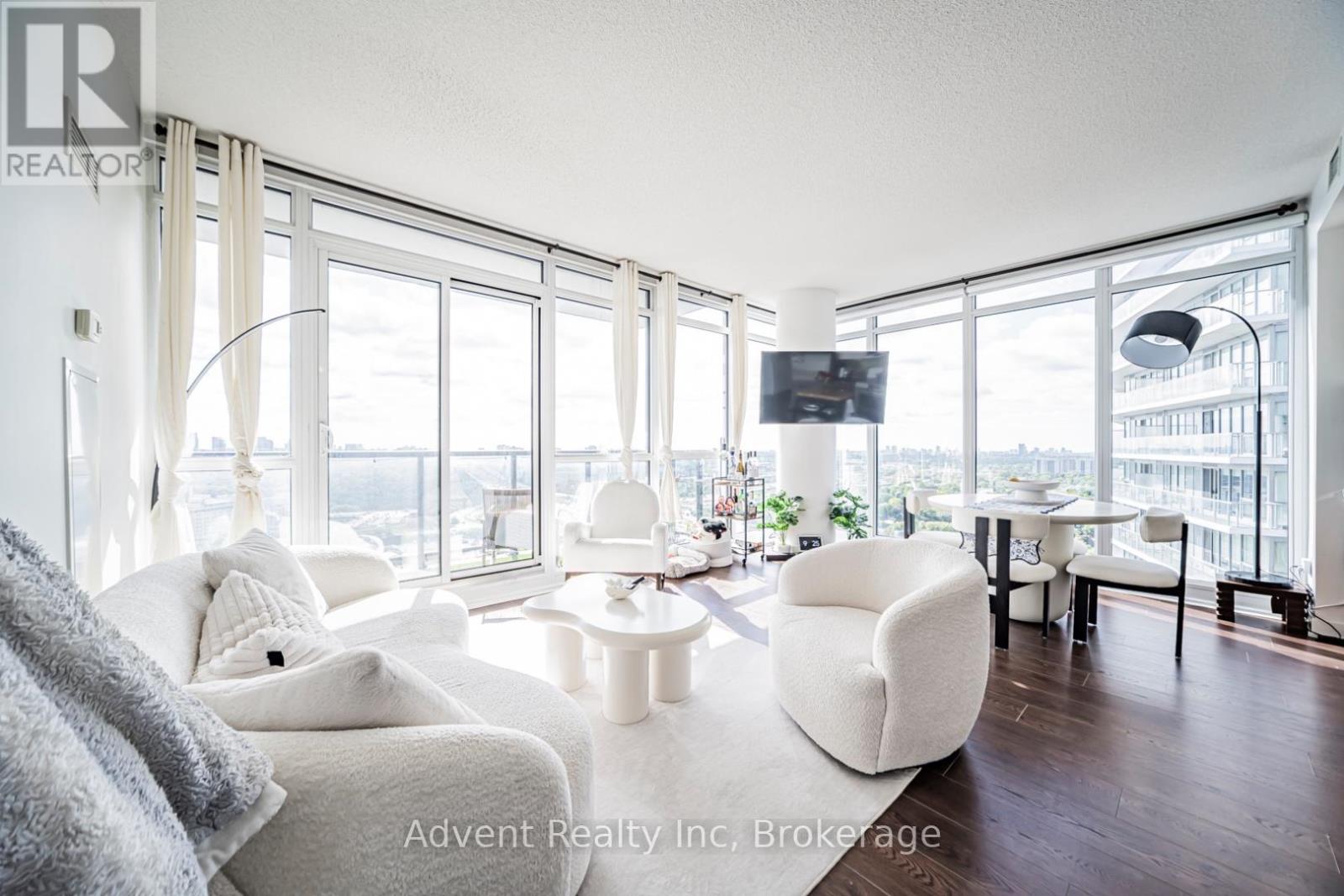 3008 - 121 Mcmahon Drive, Toronto, Ontario  M2K 0C1 - Photo 3 - C13464100