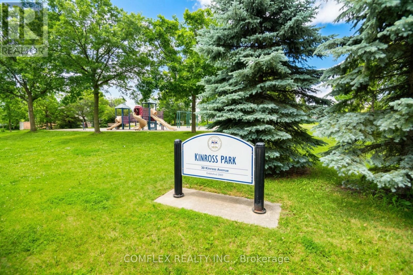 19 Kinross Avenue, Whitby, Ontario  L1M 2C8 - Photo 4 - E13464048