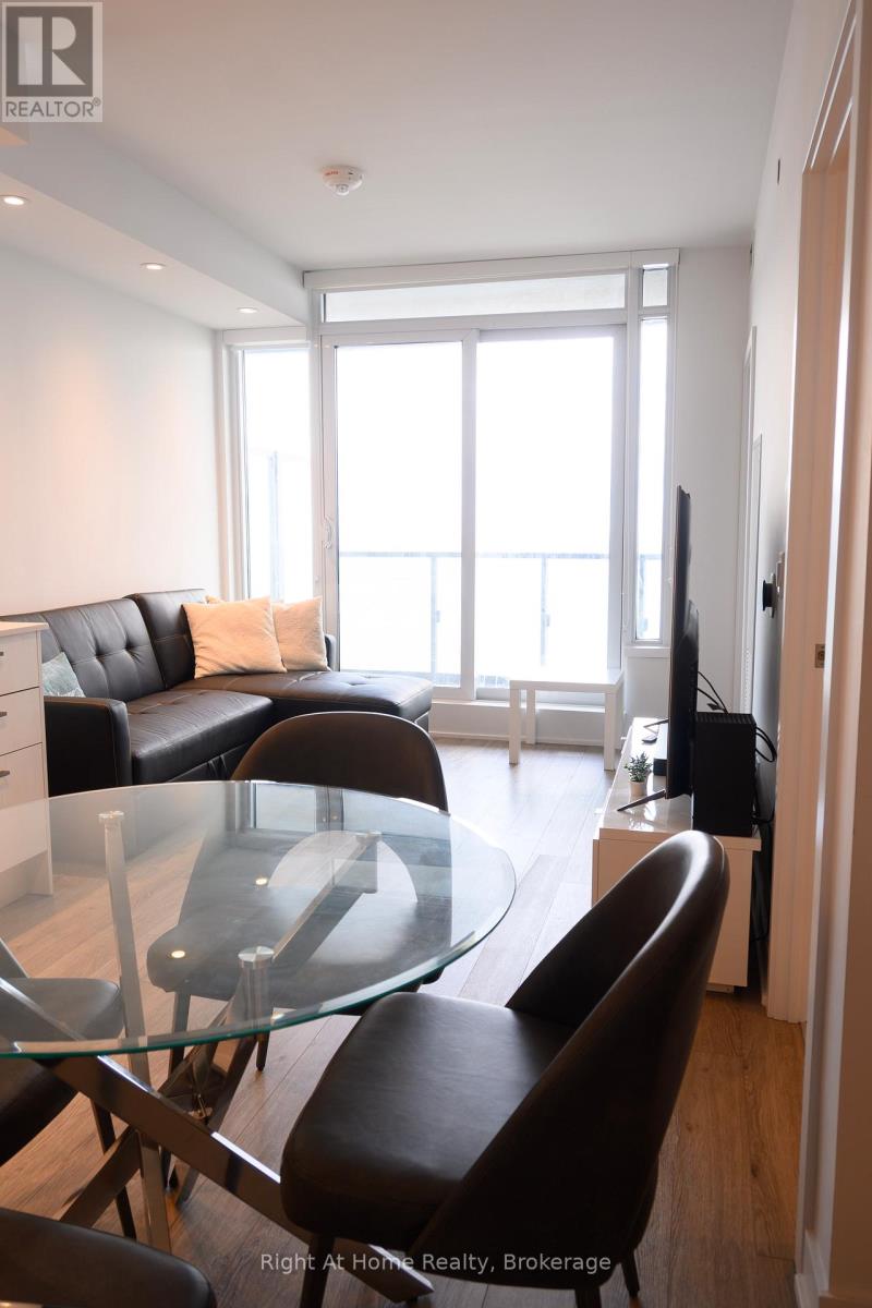 2808 - 1928 Lakeshore Boulevard W, Toronto, Ontario  M6S 0B1 - Photo 3 - W13464344