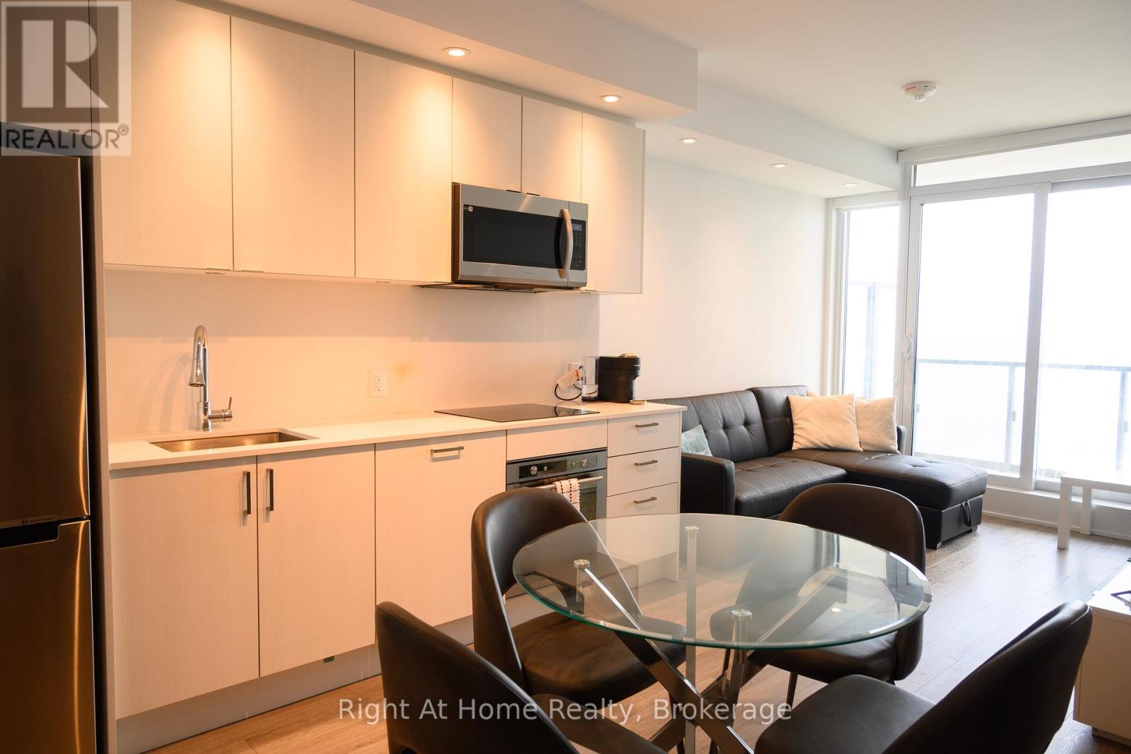2808 - 1928 Lakeshore Boulevard W, Toronto, Ontario  M6S 0B1 - Photo 5 - W13464344