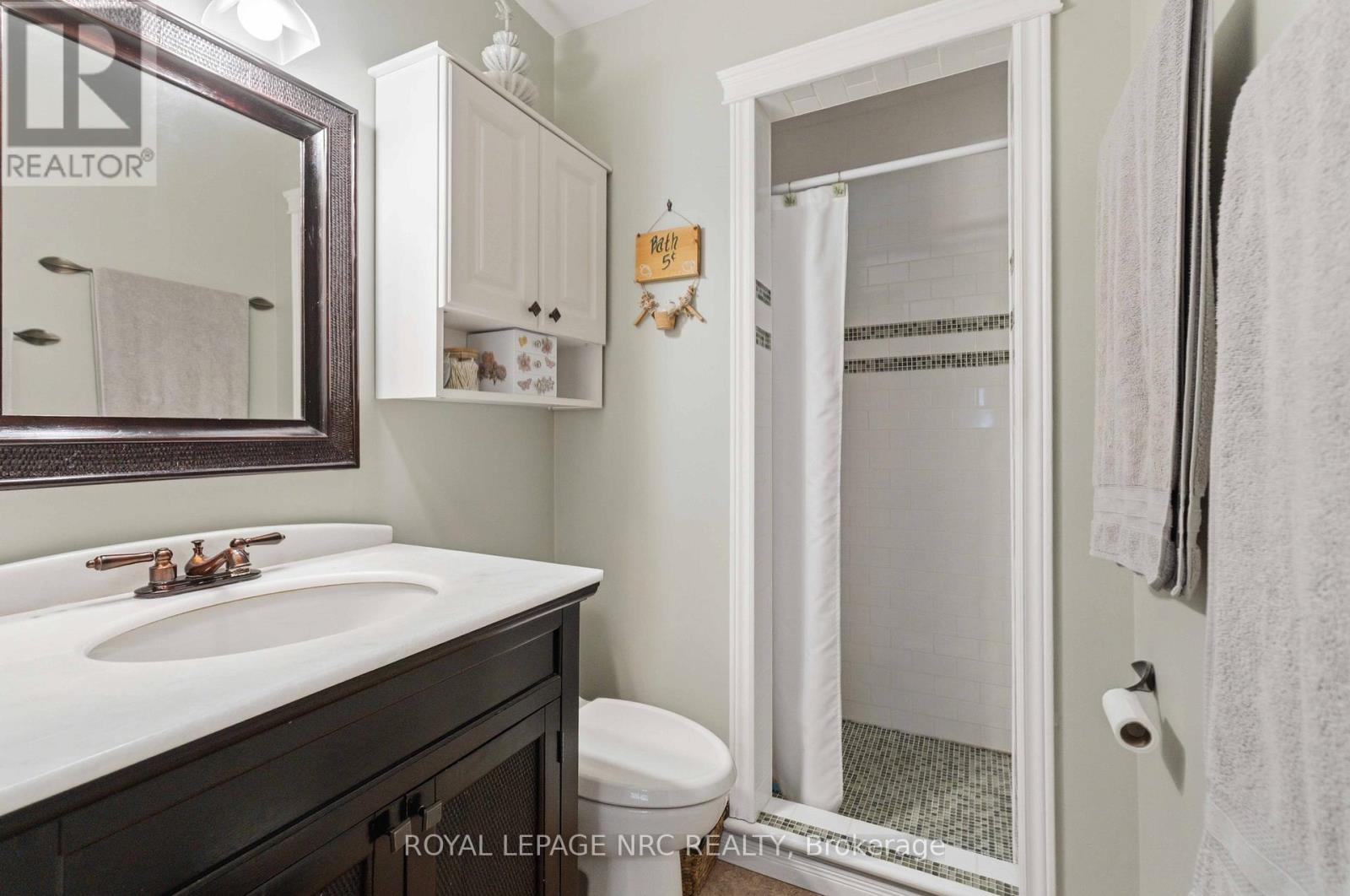 4122 Hazelnut Court, Lincoln, Ontario  L0R 2C0 - Photo 23 - X13464352
