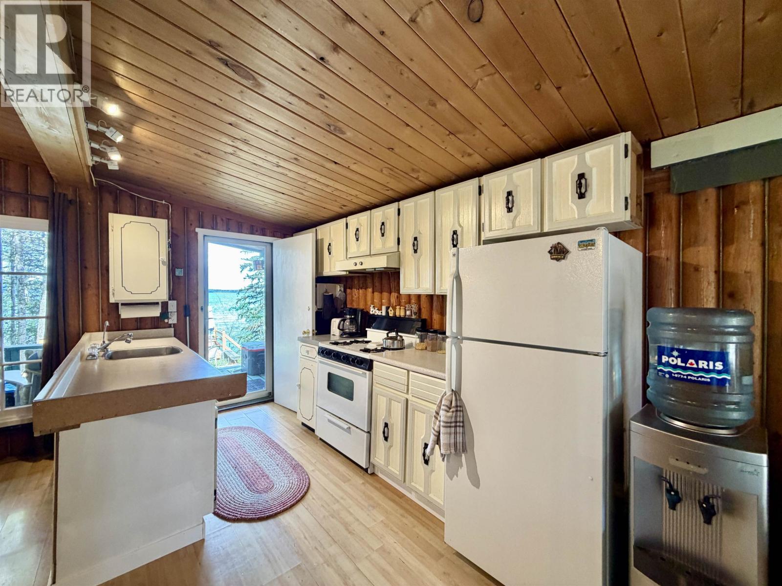 7616 E Sheridan Lake Road, Sheridan Lake, British Columbia  V0K 1X2 - Photo 9 - R3137650