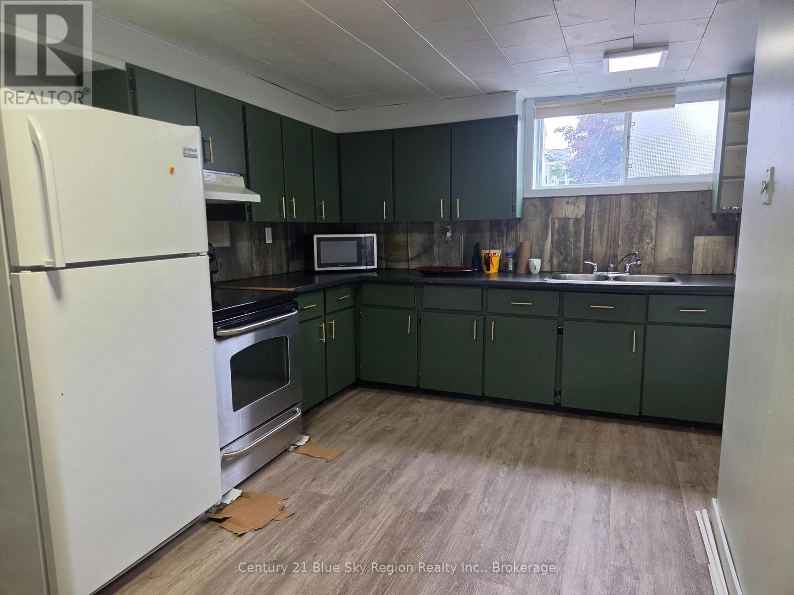 40-2b Judge Avenue, North Bay, Ontario  P1A 1B4 - Photo 2 - X13464158