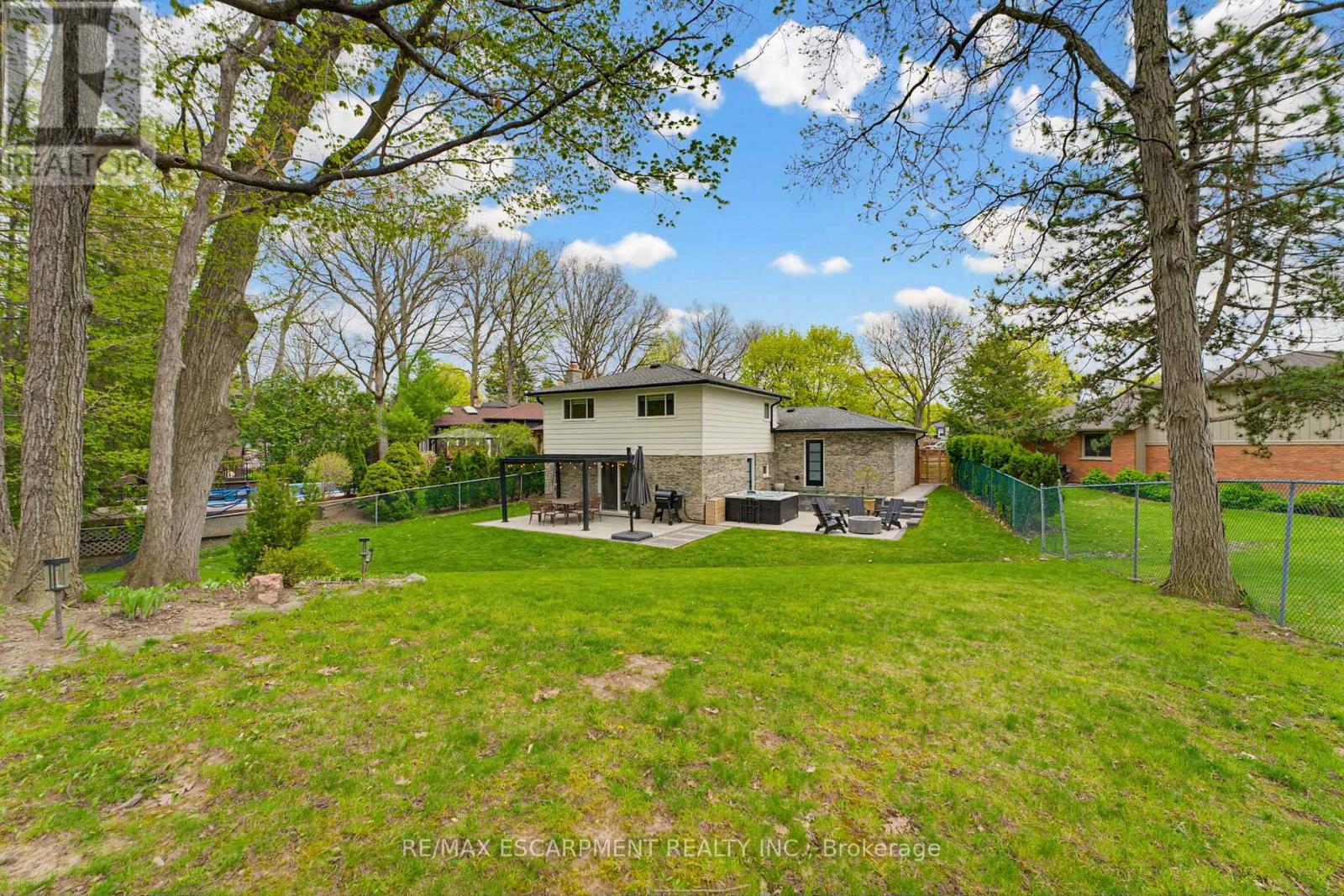 2381 Peart Court, Burlington, Ontario  L7P 2V4 - Photo 29 - W13464010