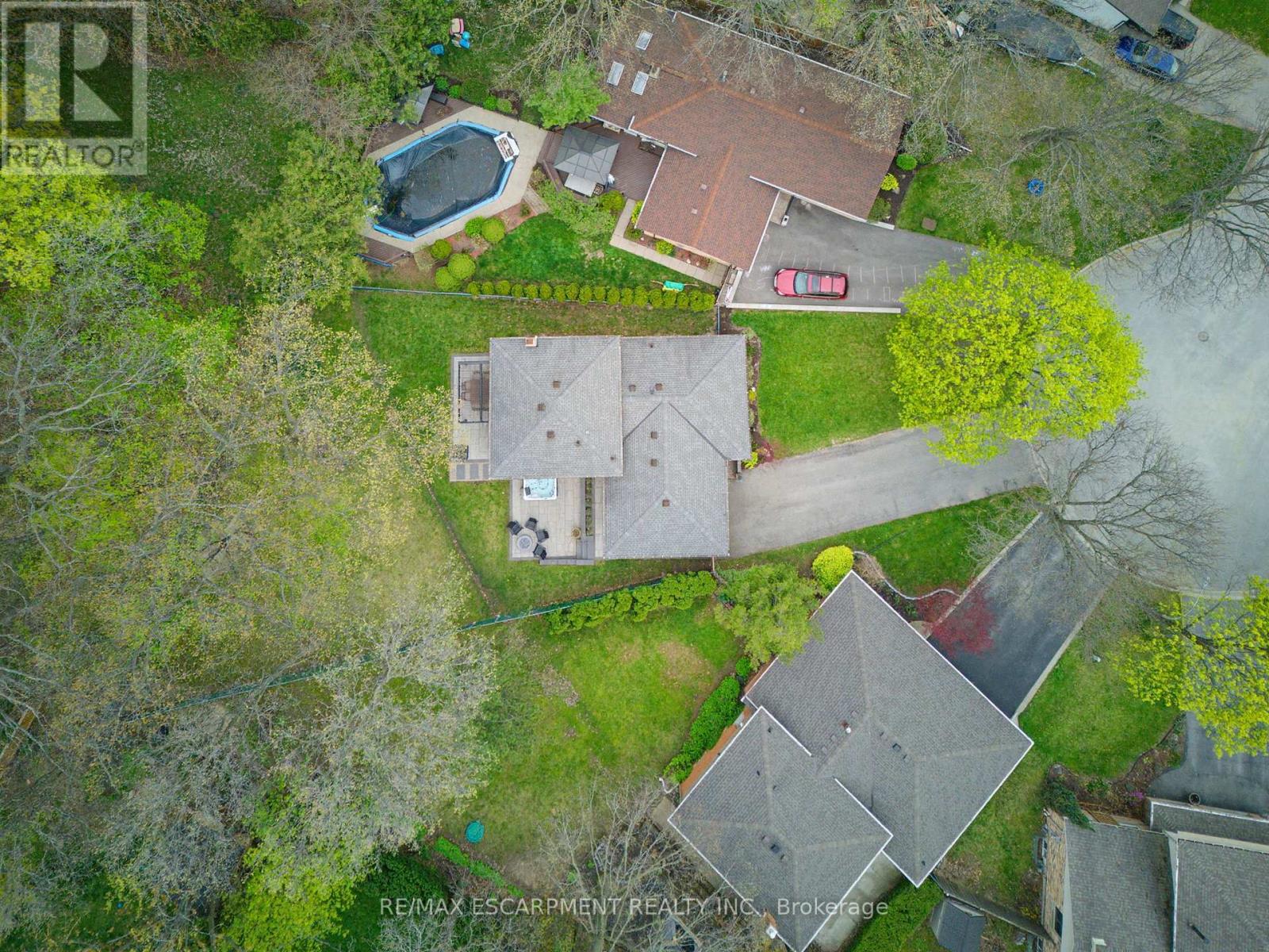 2381 Peart Court, Burlington, Ontario  L7P 2V4 - Photo 40 - W13464010