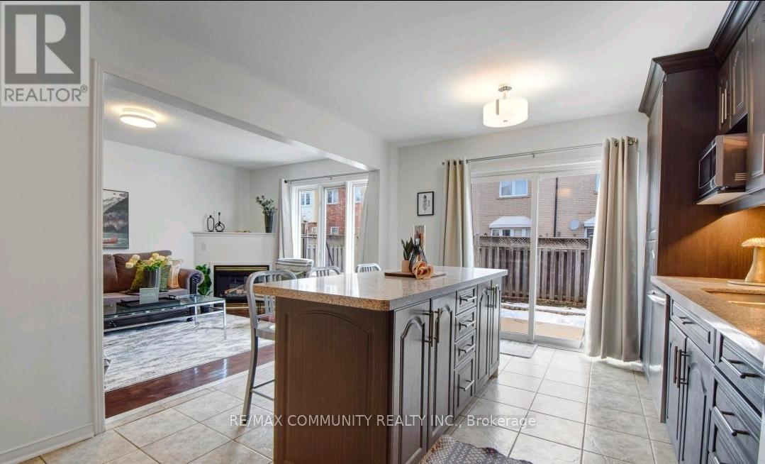 96 Mosley Crescent, Brampton, Ontario  L6Y 5C9 - Photo 7 - W13464026