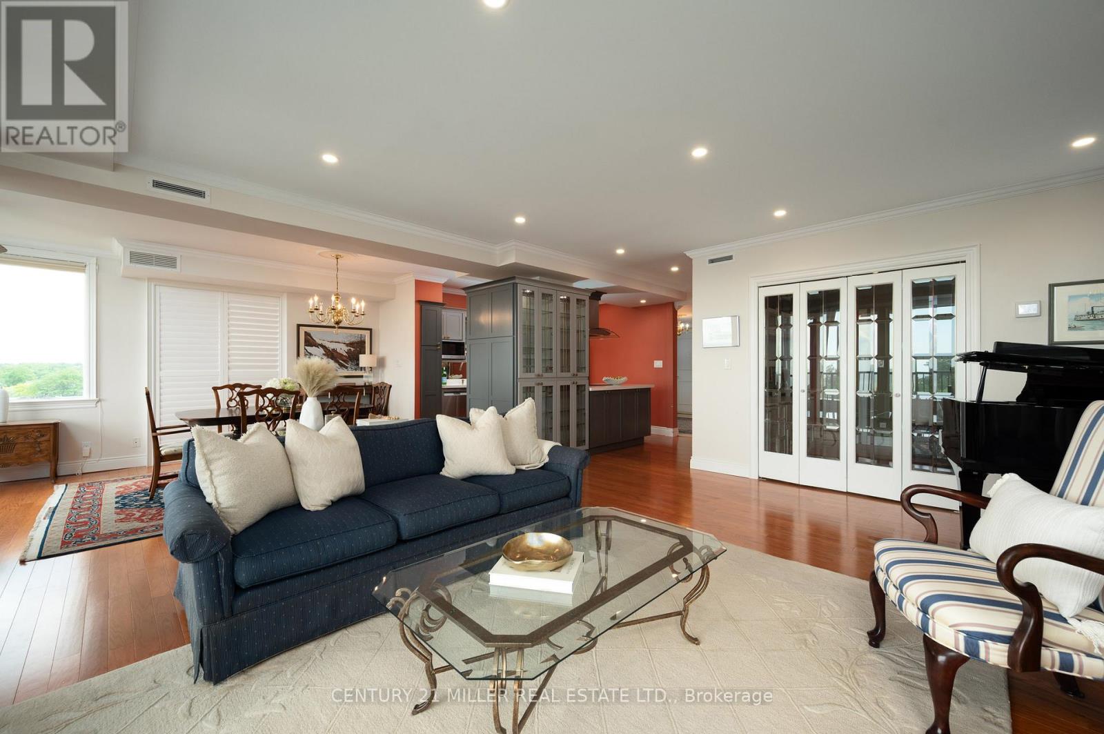 1105 - 100 Lakeshore Road E, Oakville, Ontario  L6J 6M9 - Photo 15 - W13464034