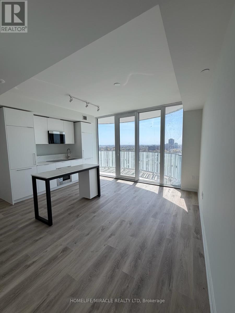 1002 - 1 Fairview Road, Mississauga, Ontario  L5A 4C6 - Photo 2 - W13464070