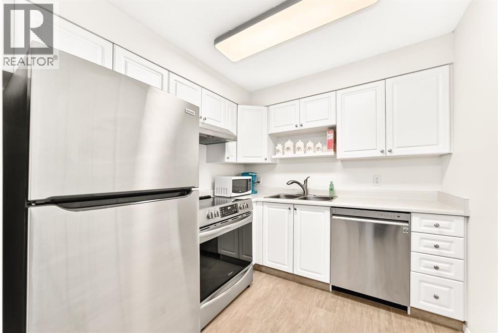3204, 3000 Millrise Point SW, calgary, Alberta