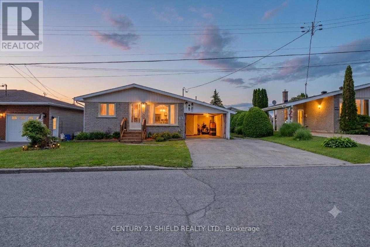 38 CLEMENT STREET, North Glengarry, Ontario