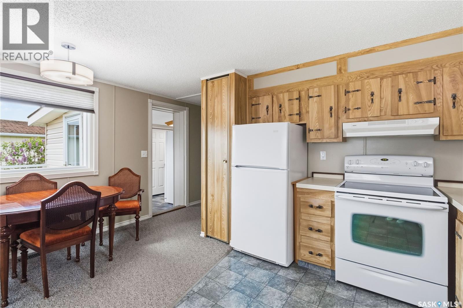 204 Cypress Way, Blucher Rm No. 343, Saskatchewan  S7B 0A4 - Photo 4 - SK040006