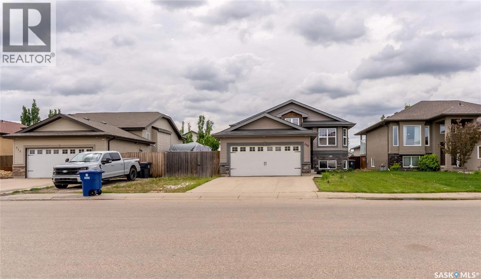 708 6TH AVENUE S, Martensville, Saskatchewan