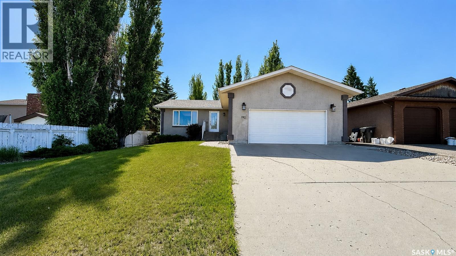 192 Janet Drive, Battleford, Saskatchewan S0M 1X0 - Photo 2 - SK039725