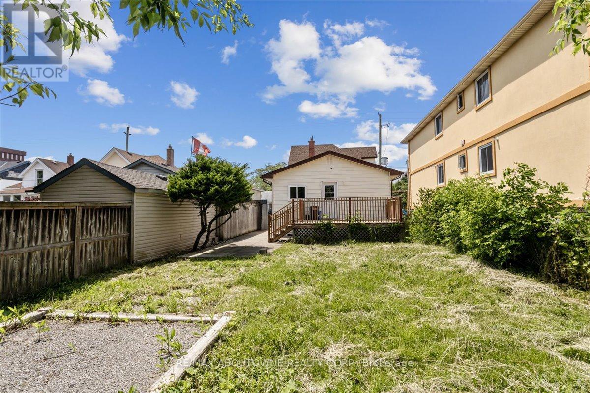 26 Vine Street, St. Catharines, Ontario  L2M 4T2 - Photo 46 - X13458552