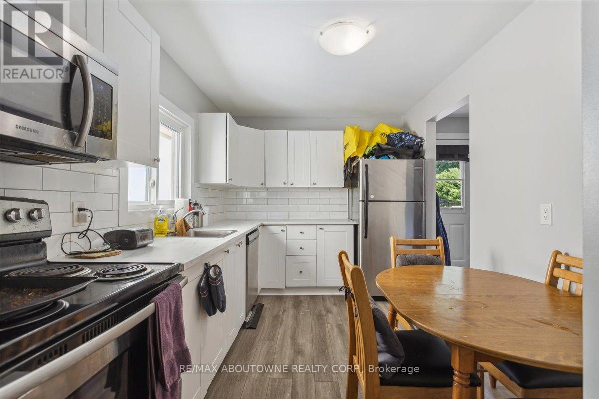 26 Vine Street, St. Catharines, Ontario  L2M 4T2 - Photo 32 - X13458552