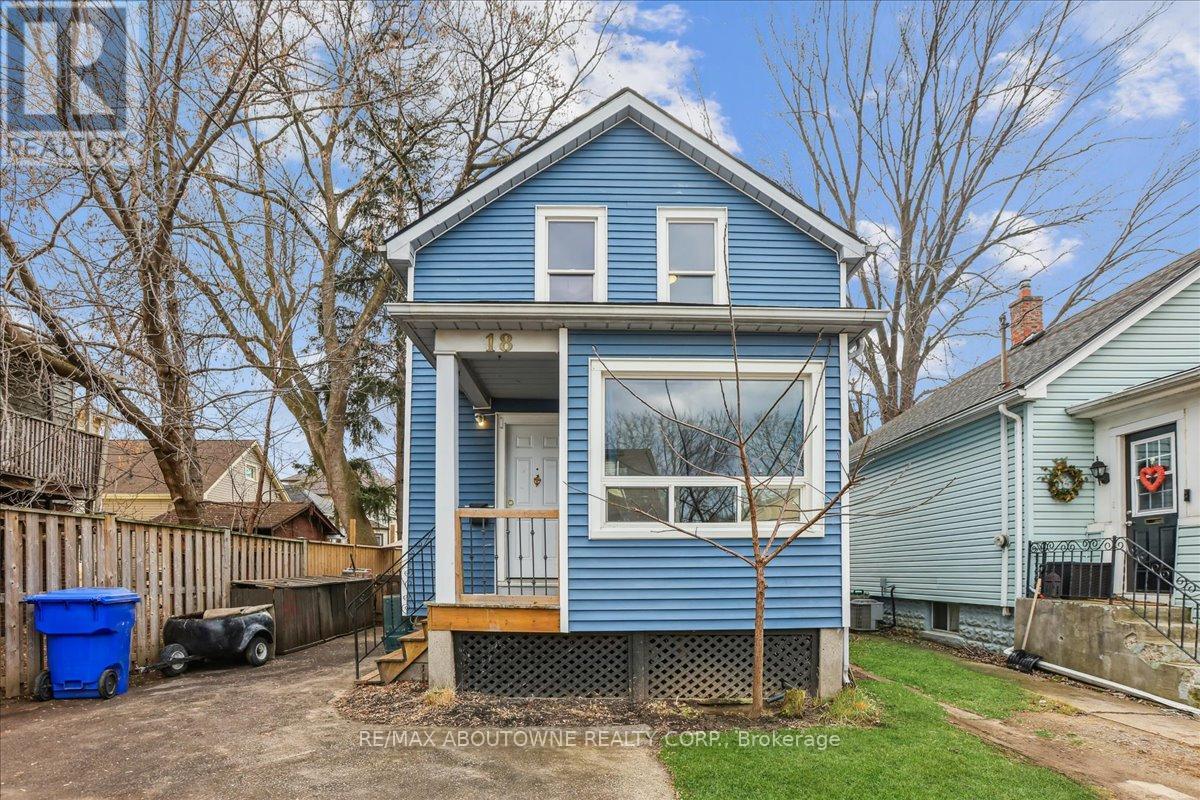 18 Linwood Street, St. Catharines, Ontario  L2R 1H3 - Photo 2 - X13458518