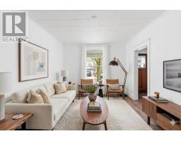 186 ROSLIN AVENUE, Toronto, Ontario