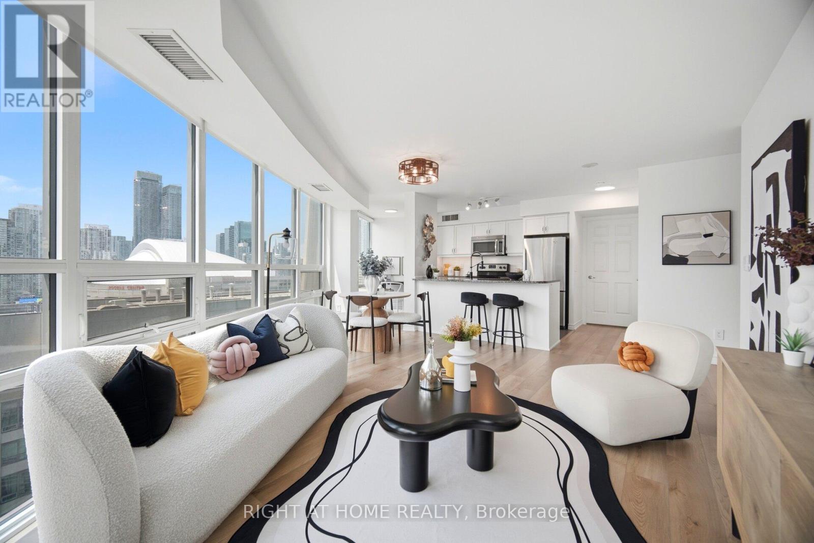 #2511 - 19 GRAND TRUNK CRESCENT, Toronto, Ontario