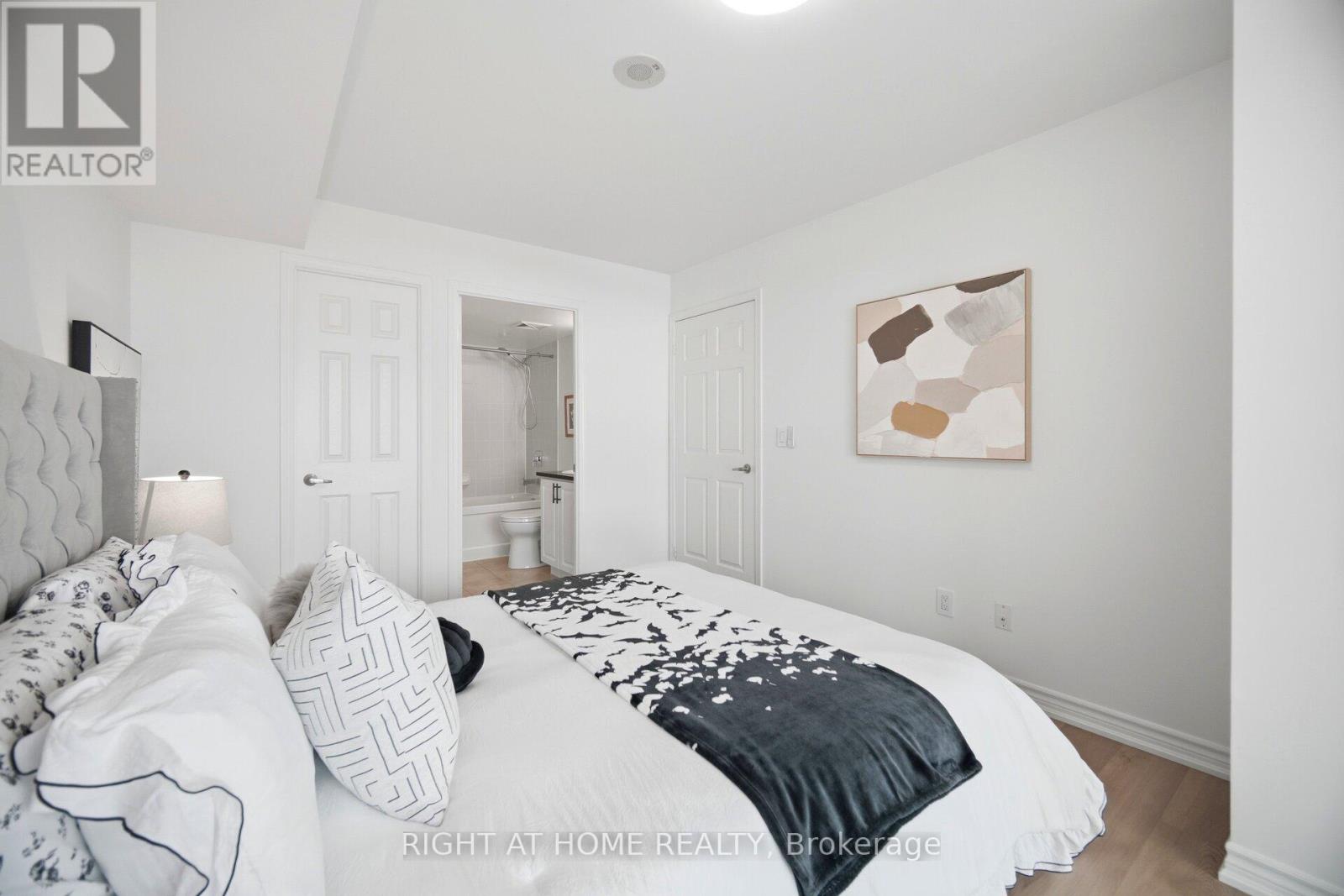#2511 - 19 Grand Trunk Crescent, Toronto, Ontario  M5J 3A3 - Photo 22 - C13464224