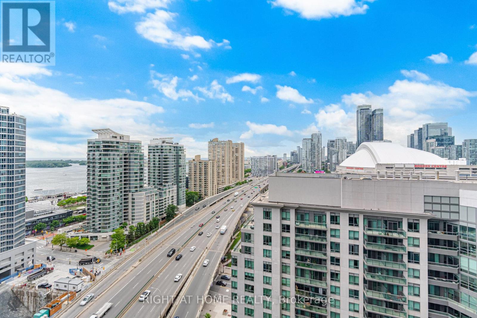 #2511 - 19 Grand Trunk Crescent, Toronto, Ontario  M5J 3A3 - Photo 43 - C13464224