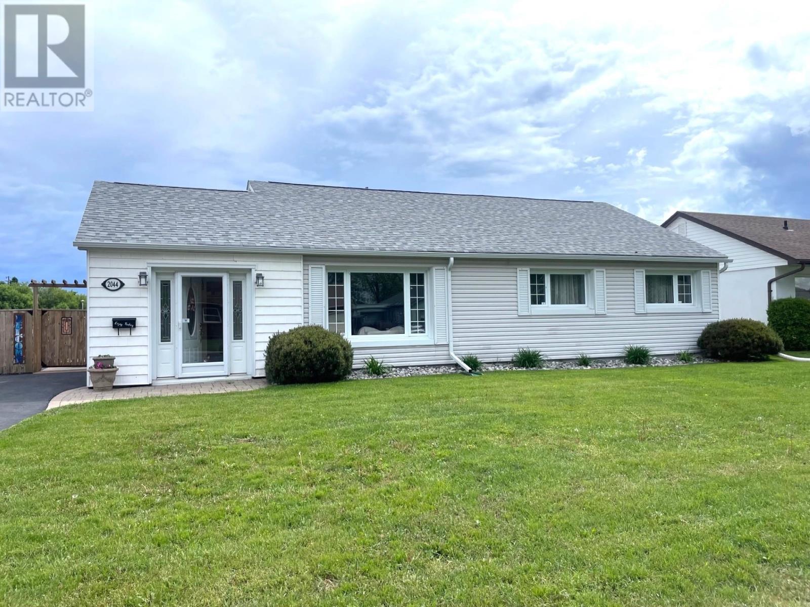 2044 Begin St E, Thunder Bay, Ontario  P7E 5L5 - Photo 1 - TB2601590