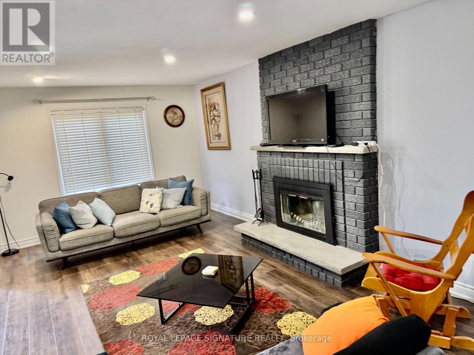 1813 Spruce Hill Road, Pickering, Ontario  L1V 1S5 - Photo 8 - E13464220