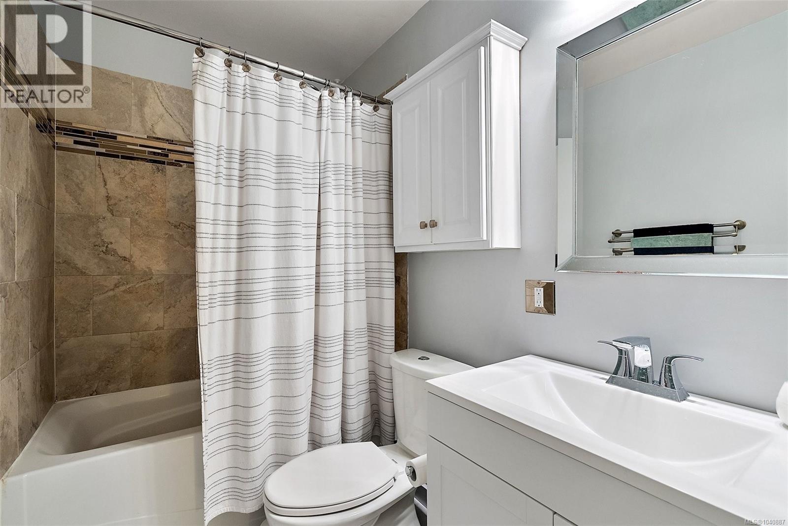 10 7675 East Saanich Rd, Central Saanich, British Columbia  V8M 1L9 - Photo 12 - 1040887