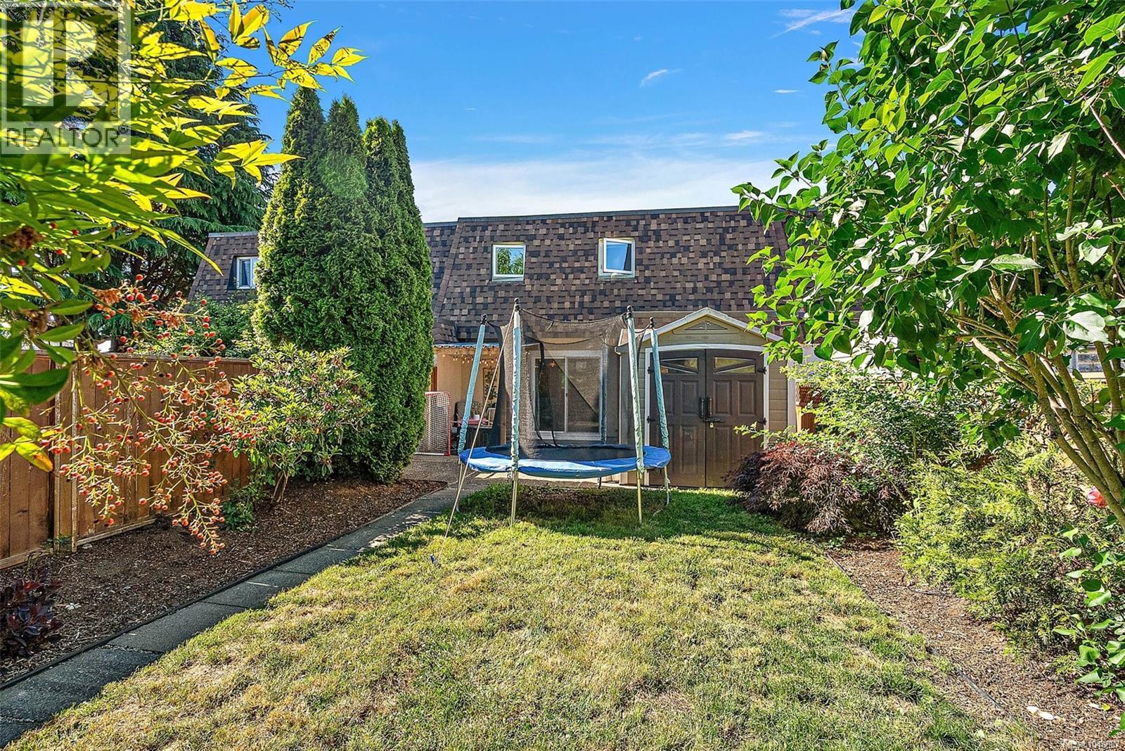10 7675 East Saanich Rd, Central Saanich, British Columbia  V8M 1L9 - Photo 20 - 1040887
