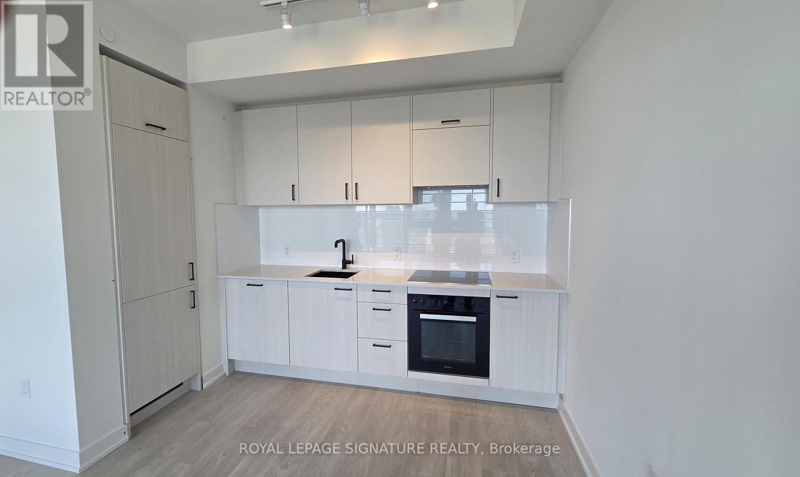 2807 - 5 Quarrington Lane, Toronto, Ontario  M3C 0S5 - Photo 6 - C13463180