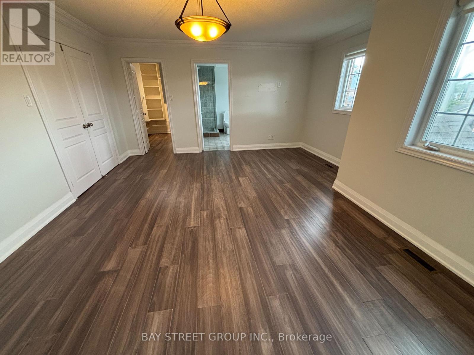 63 Grand Oak Drive, Richmond Hill, Ontario  L4E 4A2 - Photo 11 - N13464190