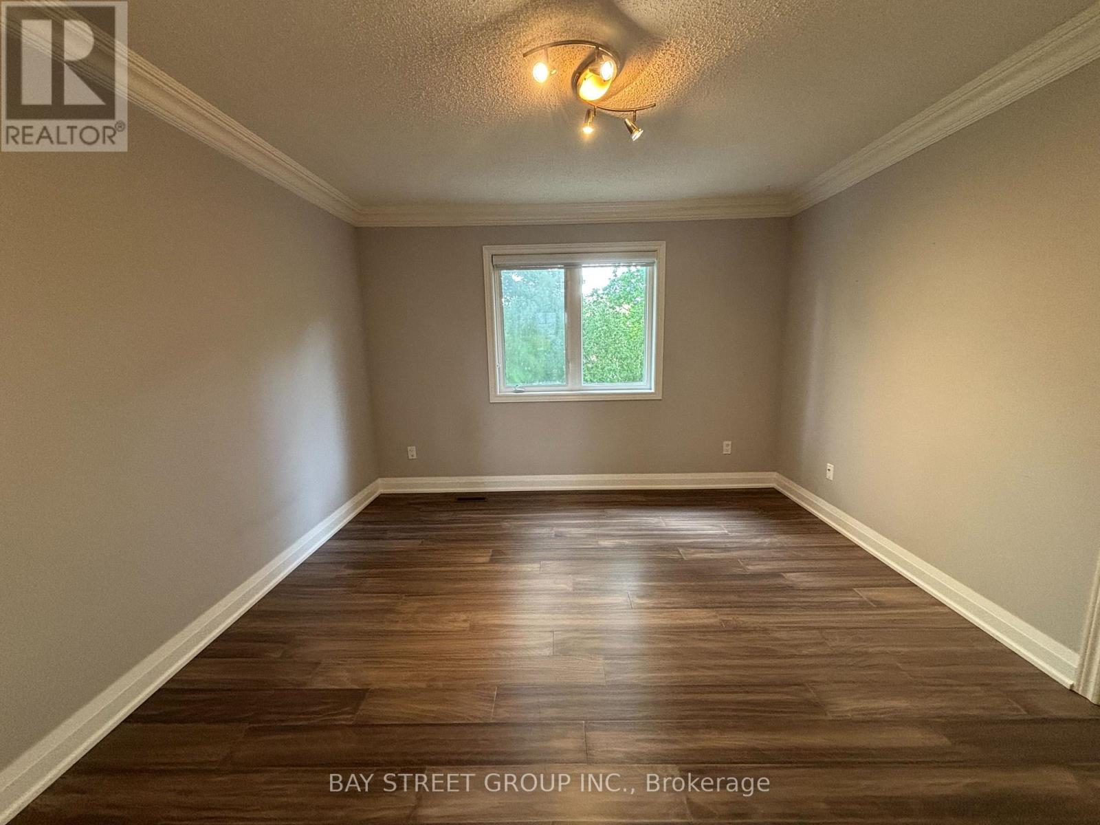 63 Grand Oak Drive, Richmond Hill, Ontario  L4E 4A2 - Photo 14 - N13464190
