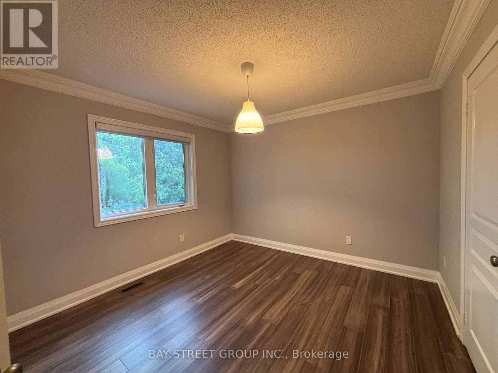 63 Grand Oak Drive, Richmond Hill, Ontario  L4E 4A2 - Photo 16 - N13464190