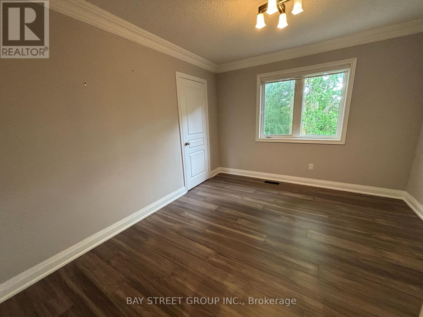 63 Grand Oak Drive, Richmond Hill, Ontario  L4E 4A2 - Photo 17 - N13464190