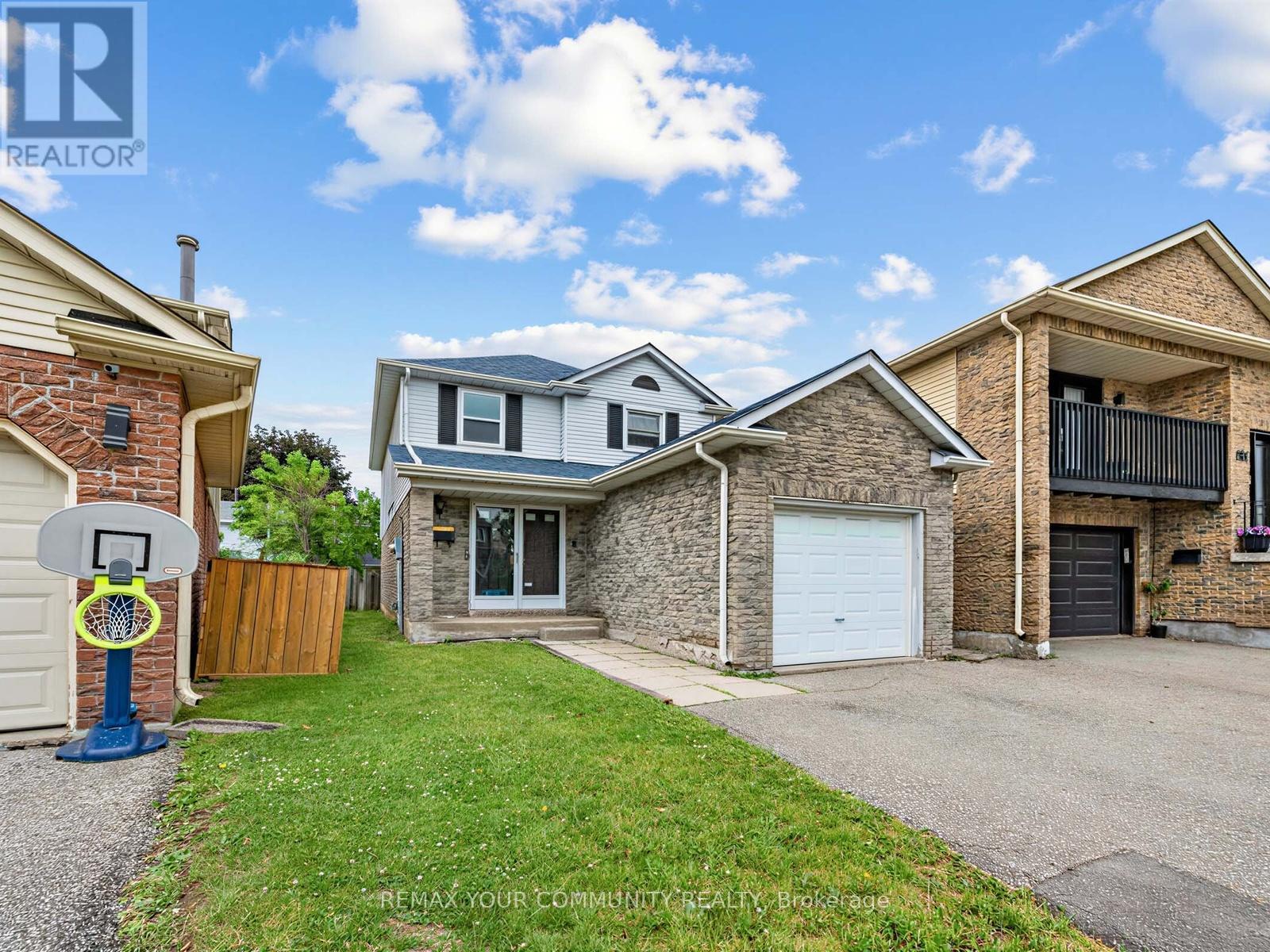 183 LISA CRESCENT, Vaughan, Ontario