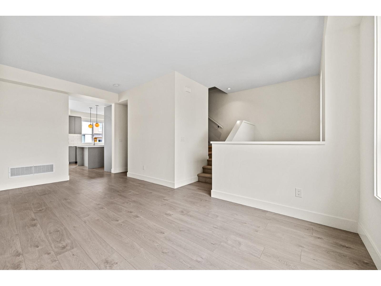 16 16560 17a Avenue, Surrey, British Columbia V3Z 1J3 - Photo 11 - R3137580