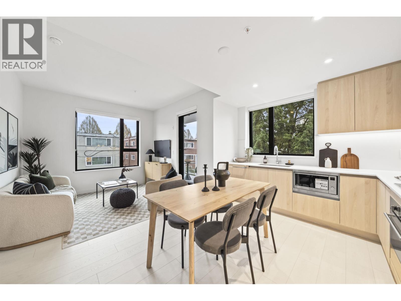204 4928 Quebec Street, Vancouver, British Columbia  V5W 0G6 - Photo 2 - R3106837
