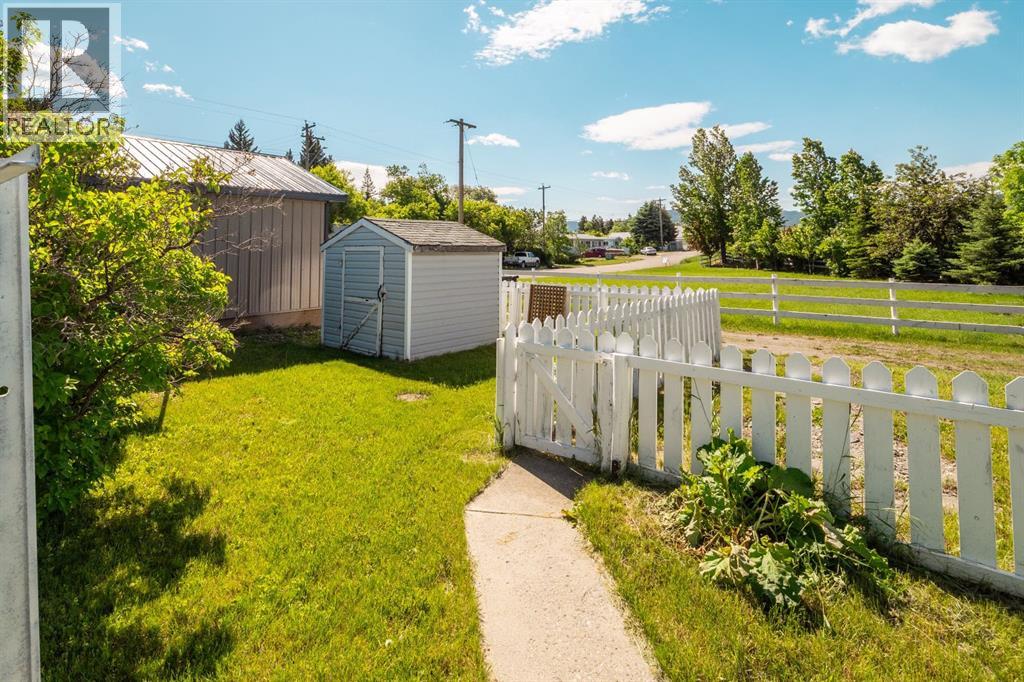 2729 216 Street, Bellevue, Alberta  T0K 0E0 - Photo 33 - A2320300