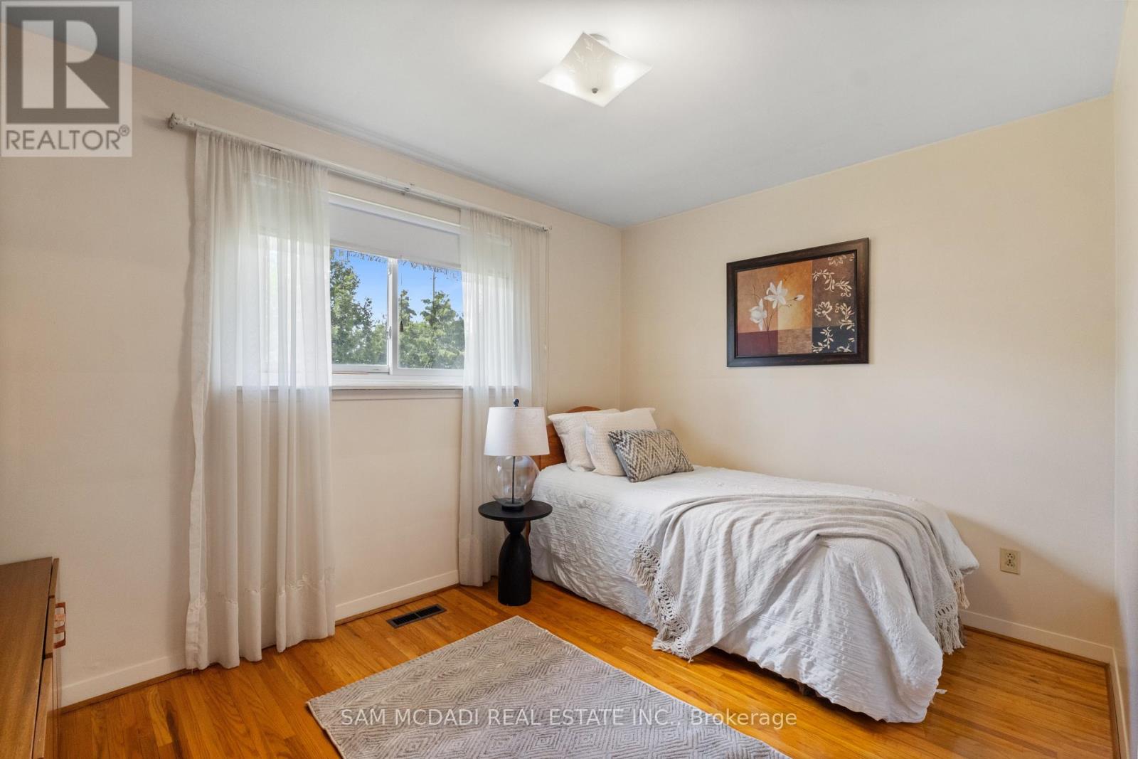 757 Netherton Crescent, Mississauga, Ontario  L4Y 2M5 - Photo 18 - W13464120