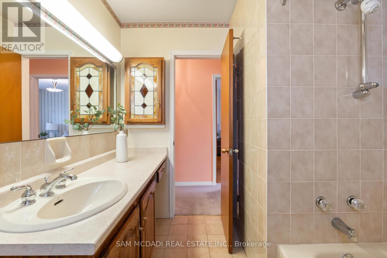 757 Netherton Crescent, Mississauga, Ontario  L4Y 2M5 - Photo 21 - W13464120