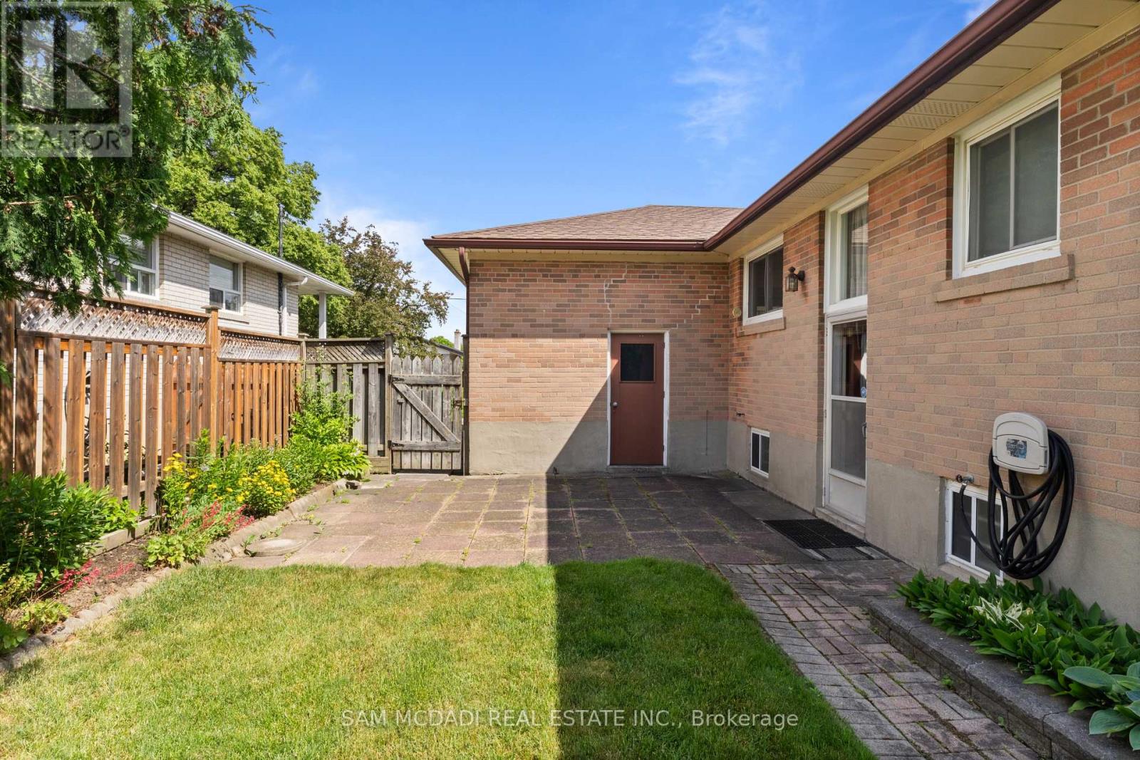 757 Netherton Crescent, Mississauga, Ontario  L4Y 2M5 - Photo 33 - W13464120
