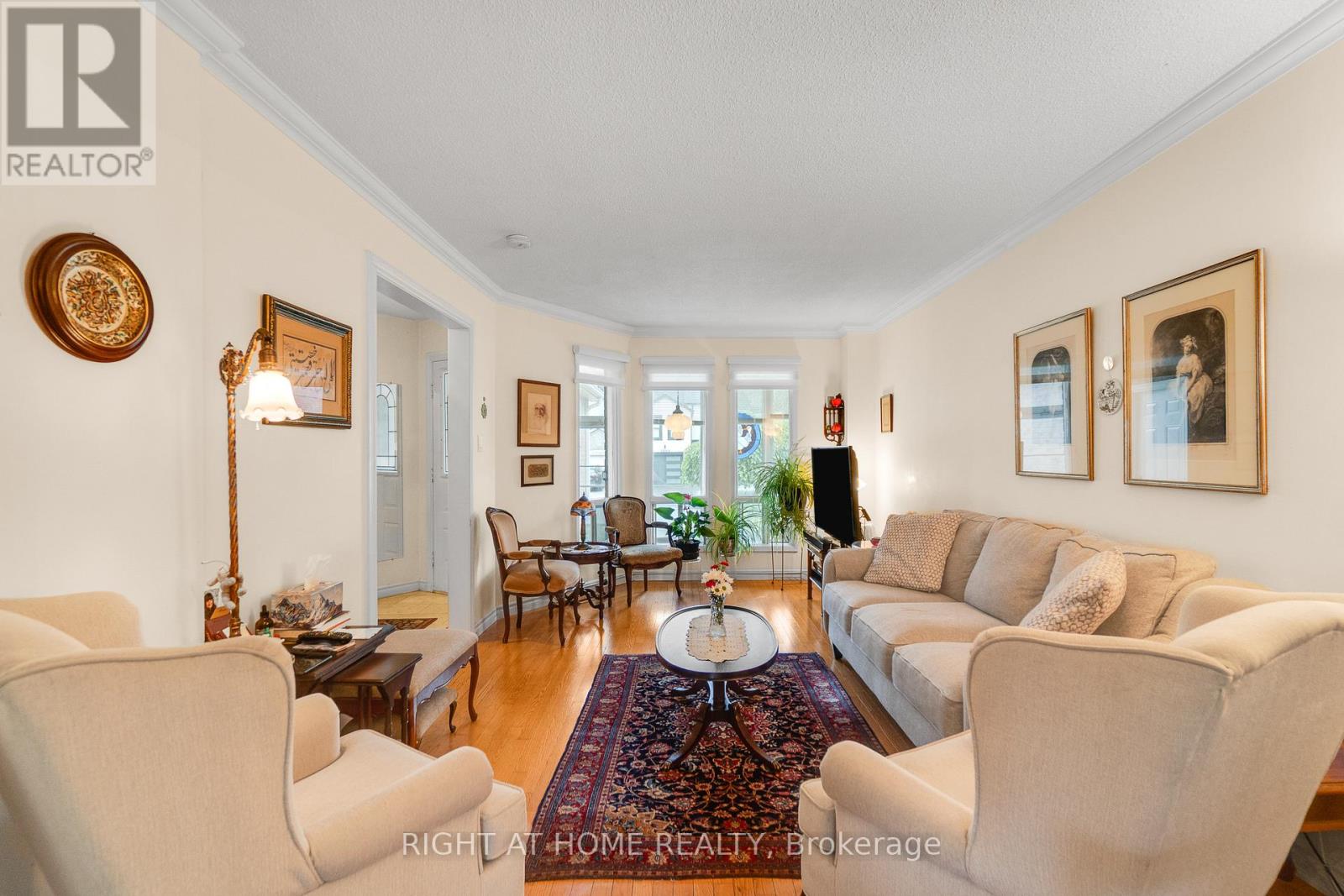 1093 Montgomery Drive, Oakville, Ontario  L6M 1E8 - Photo 12 - W13464314