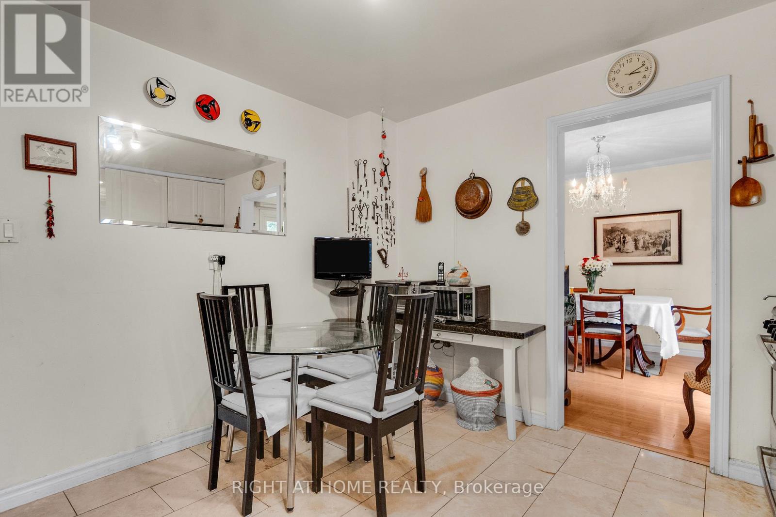 1093 Montgomery Drive, Oakville, Ontario  L6M 1E8 - Photo 20 - W13464314