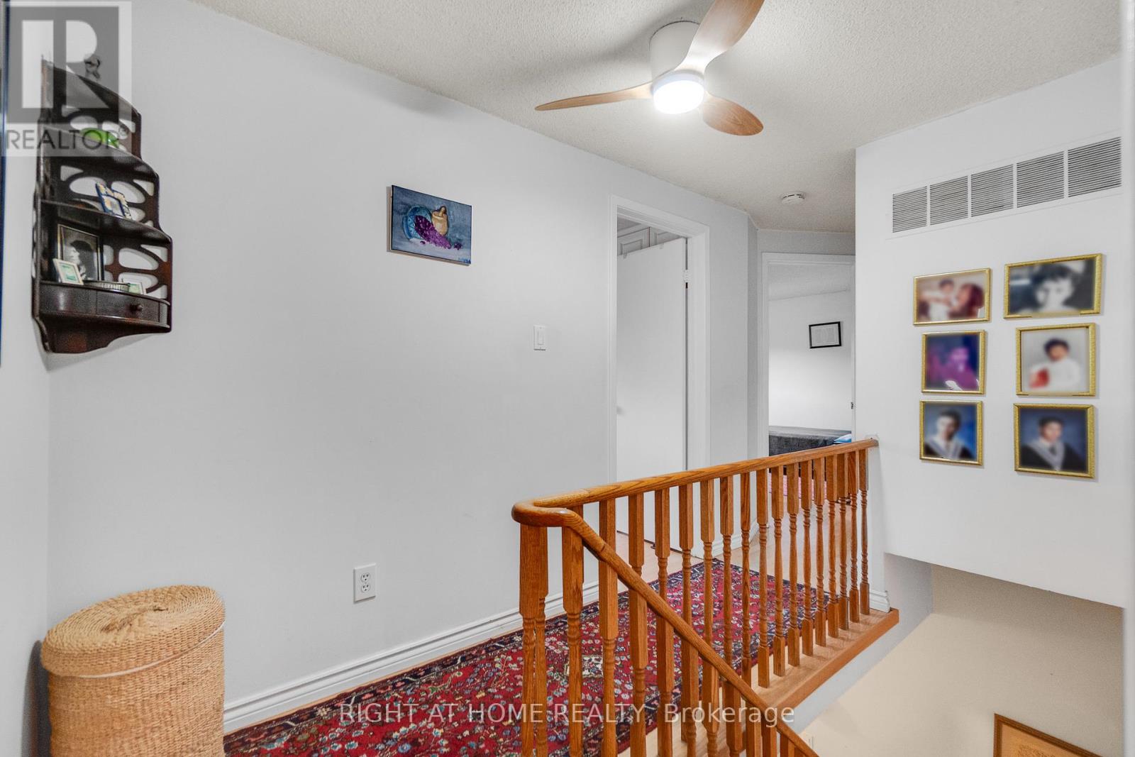 1093 Montgomery Drive, Oakville, Ontario  L6M 1E8 - Photo 24 - W13464314